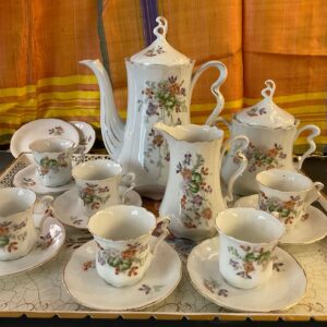 Servizio da caffè in porcellana