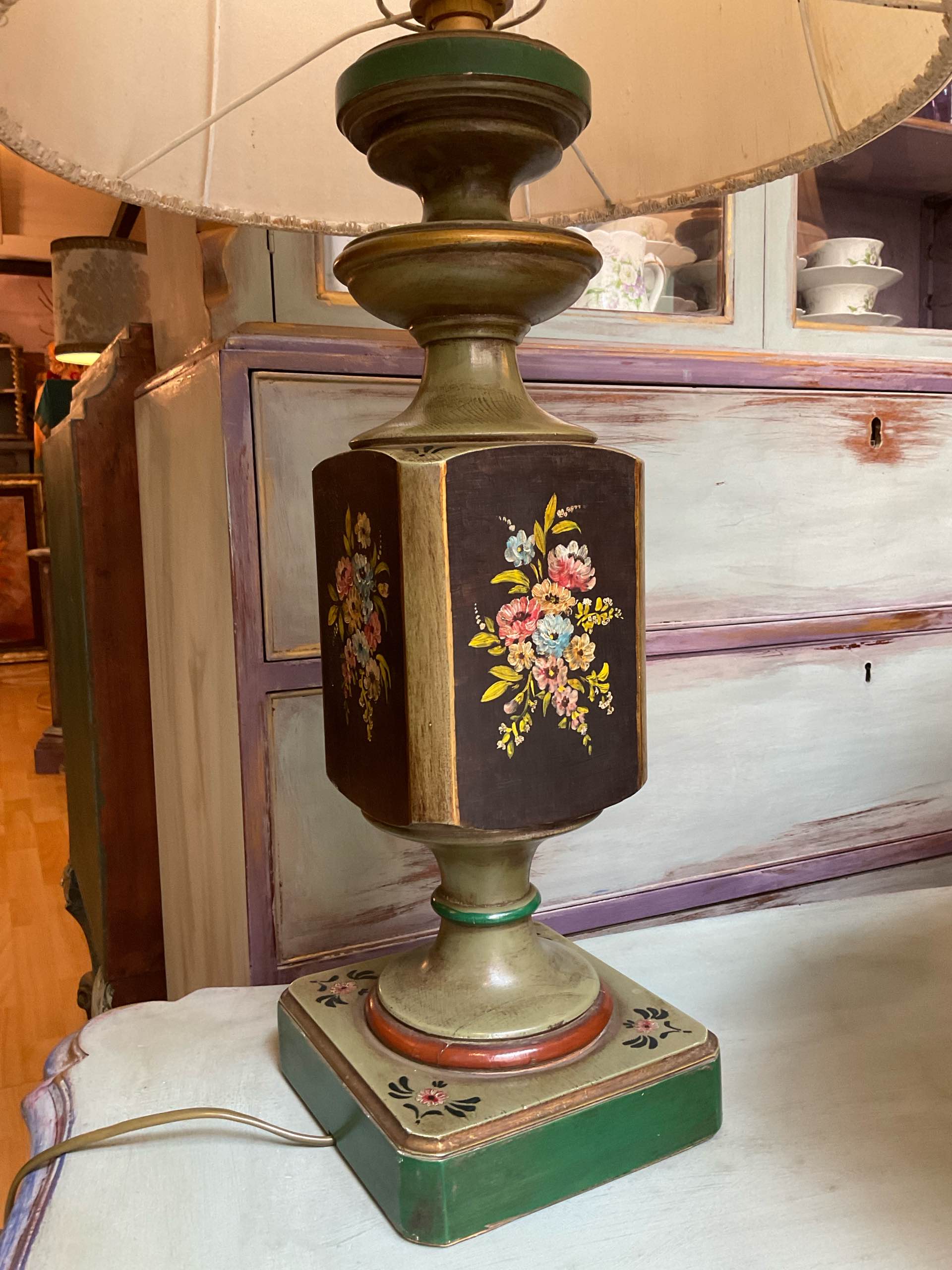 Lampade da tavolo dipinte a mano - immagine 3