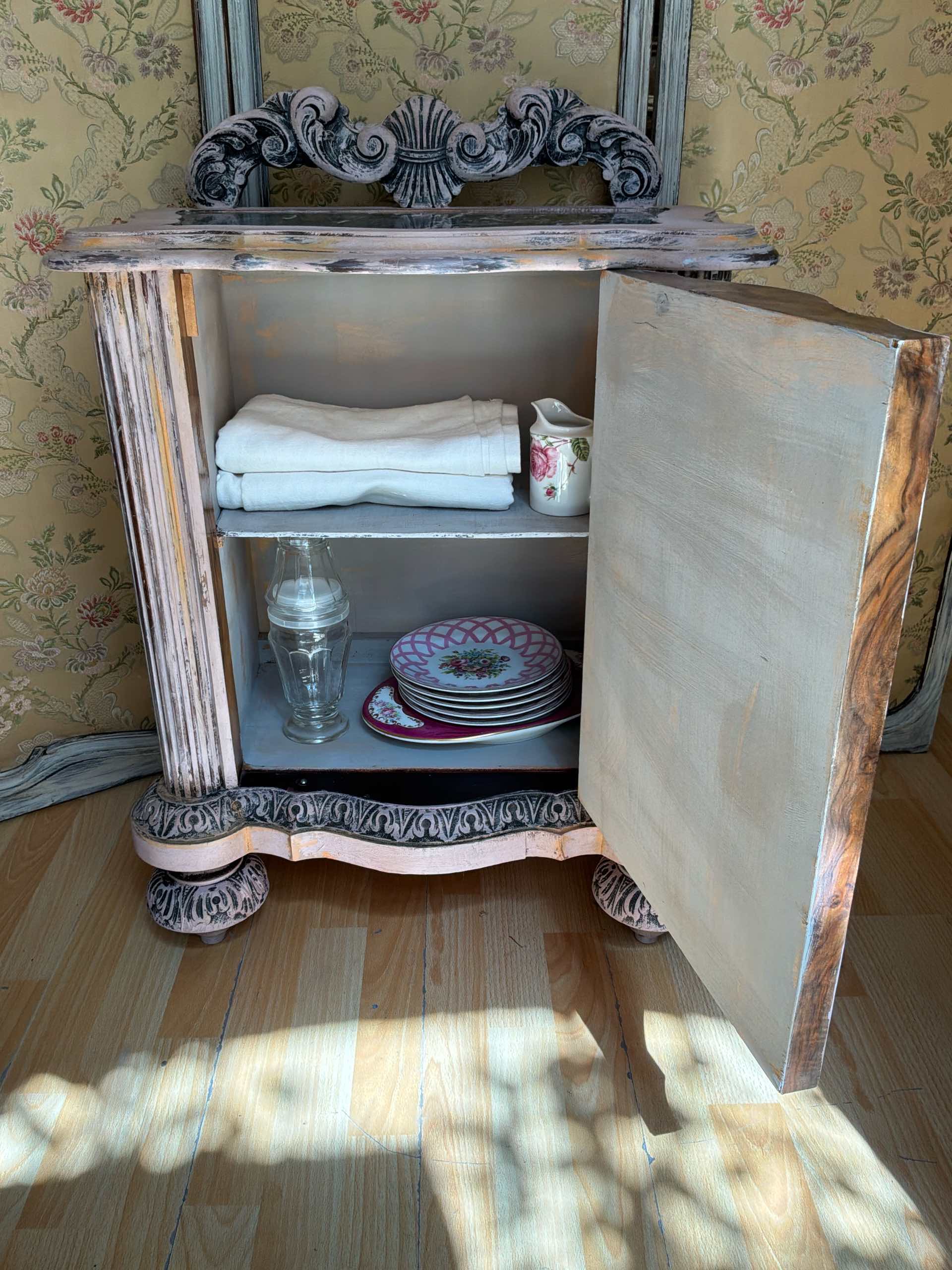 Mobiletto antico - immagine 5