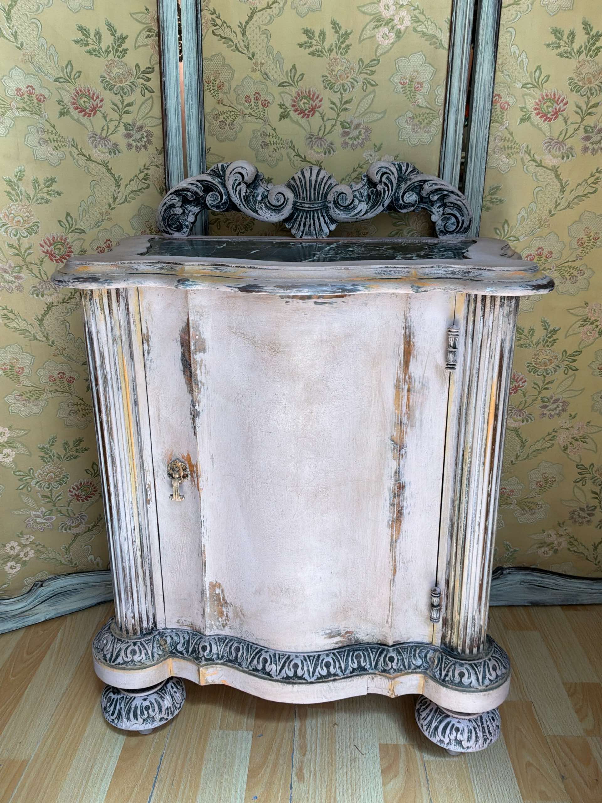 Mobiletto antico - immagine 6